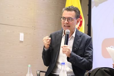“¿Qué país sueñan los jóvenes?” Responden precandidatos a la Presidencia