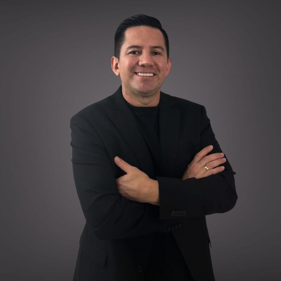 Luis Posada: el mentor que se perfila como referente global en inteligencia artificial