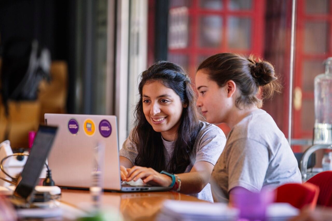 PUMM 2025: el festival de tecnología gratuito para mujeres jóvenes