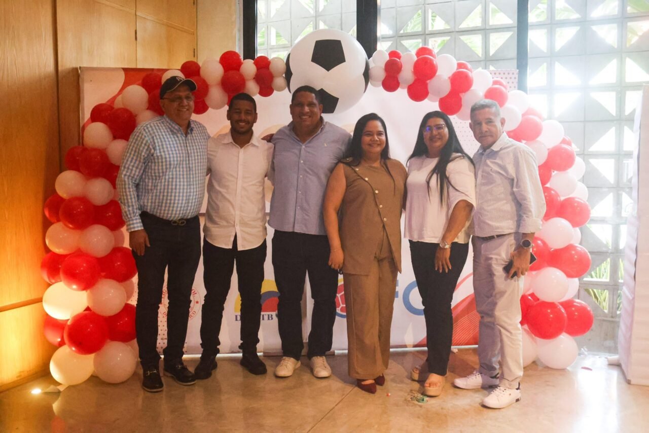 Lizeth Ucrós, primera mujer presidenta de la Liga de Fútbol del Atlántico