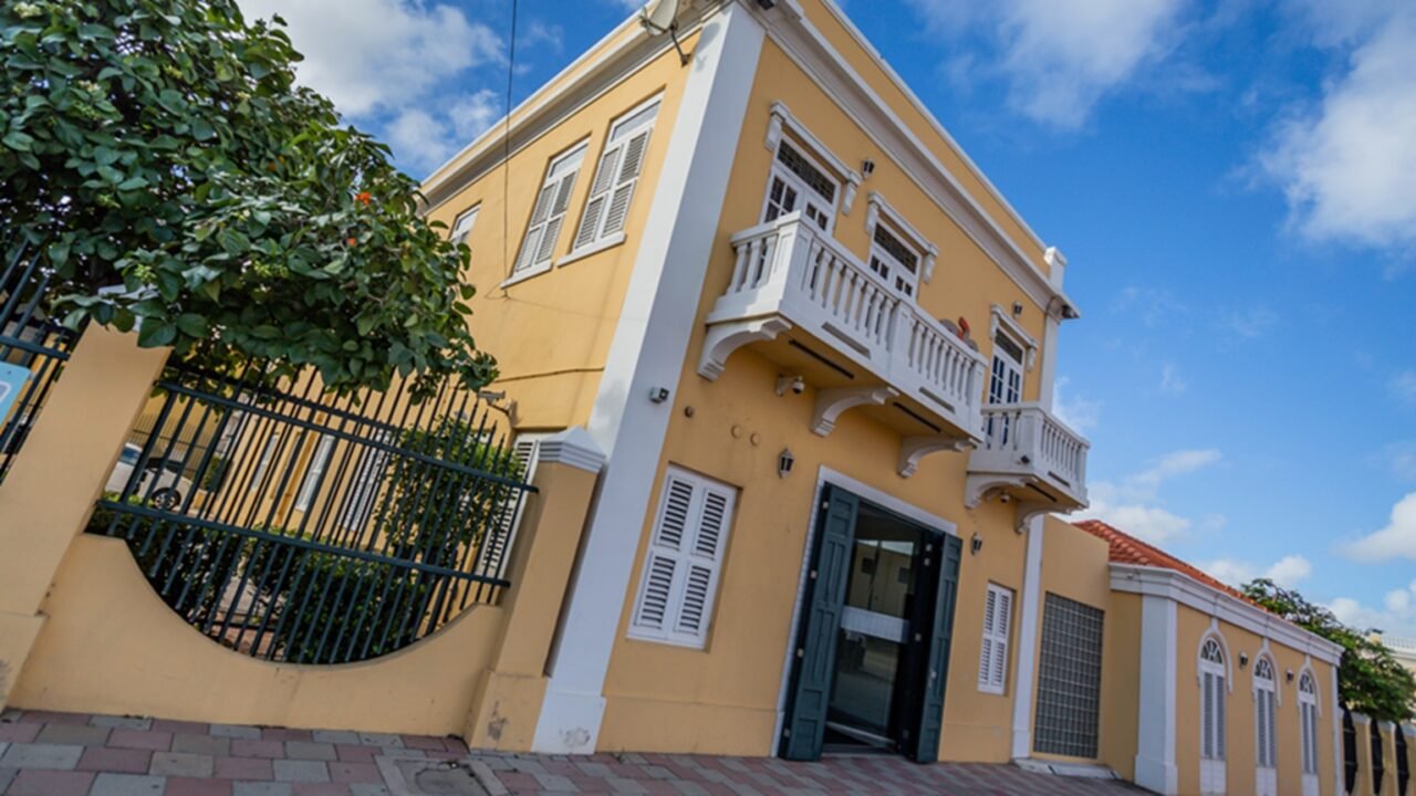 AIB Bank N.V. de Aruba inicia su transformación digital con Finastra Essence