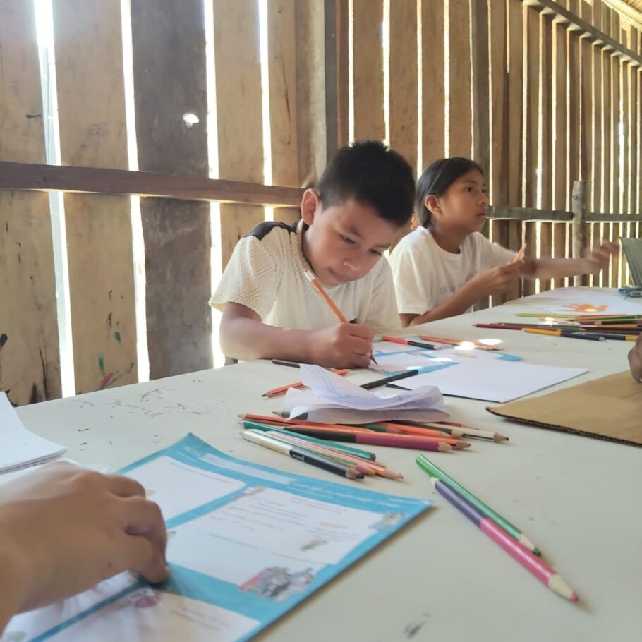 700 niñas y niños en el Amazonas se vinculan a programa que fortalece su protección y bienestar