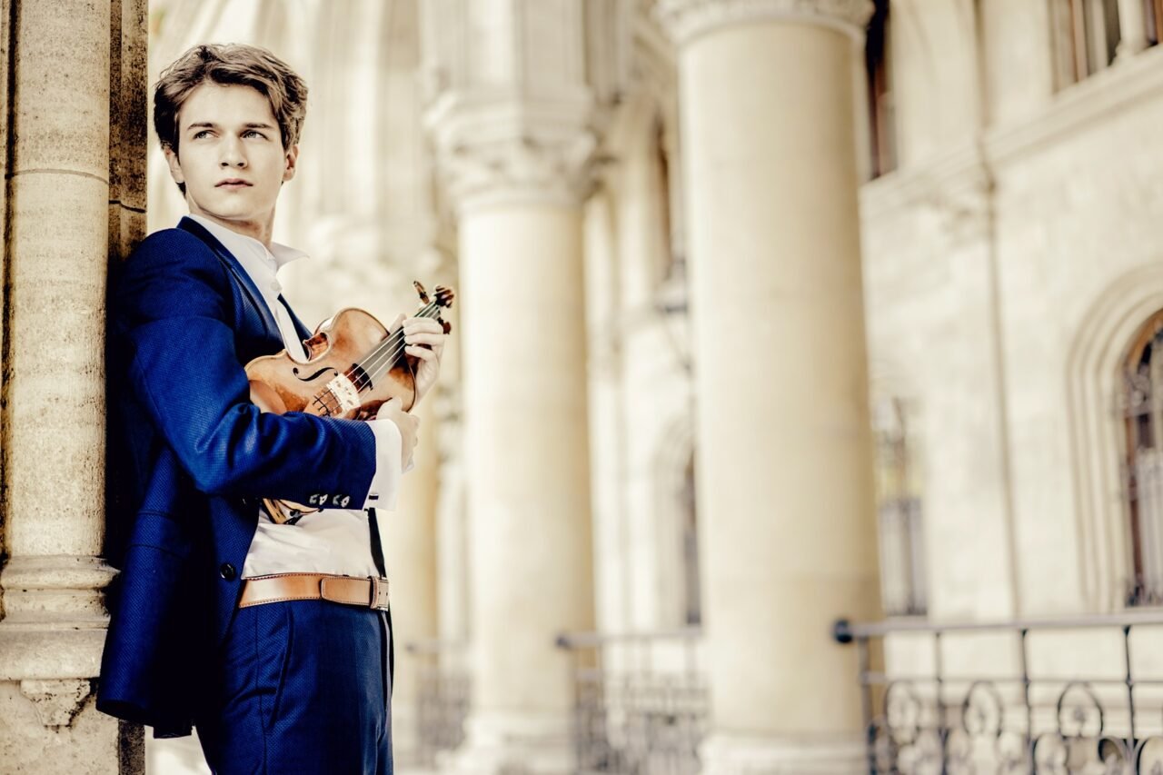 Estos son los 10 semifinalistas del Concurso Internacional de Violín Ciudad de Bogotá