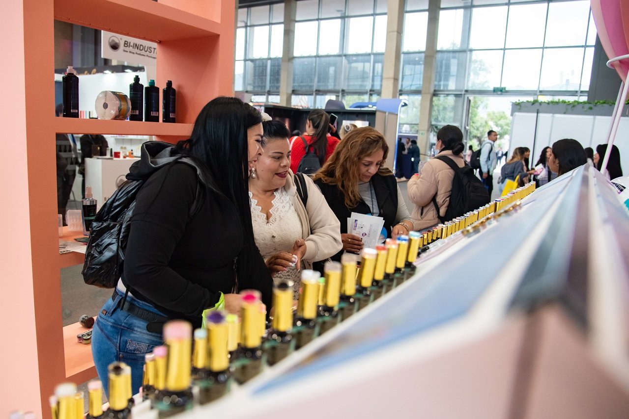 Industria de la belleza mueve más que el café: cómo impacta en la economía colombiana
