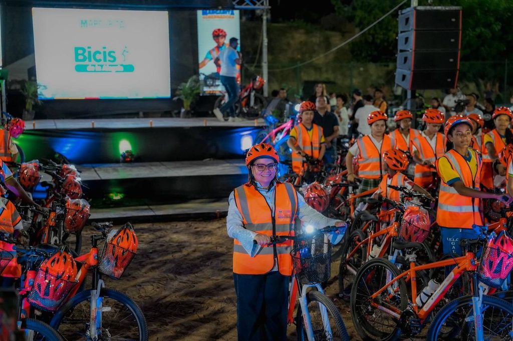 Las Bicis de la Alegría cambian el camino de los estudiantes del Magdalena