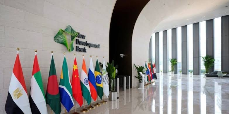 Colombia ampliaría sus fuentes de financiamiento con ingreso al banco de los Brics
