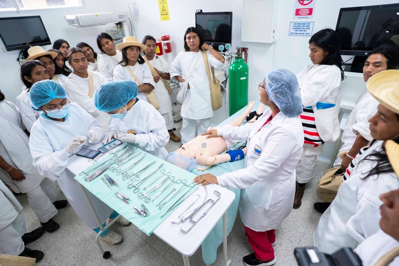 Certifican a 71 indígenas como agentes de salud intercultural
