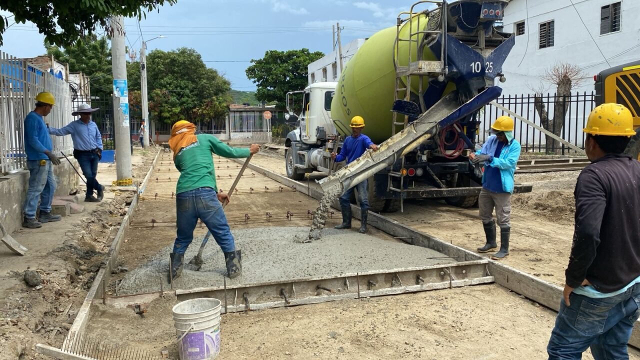 Avanza construcción de colectores sanitarios Bellavista y Pescaíto