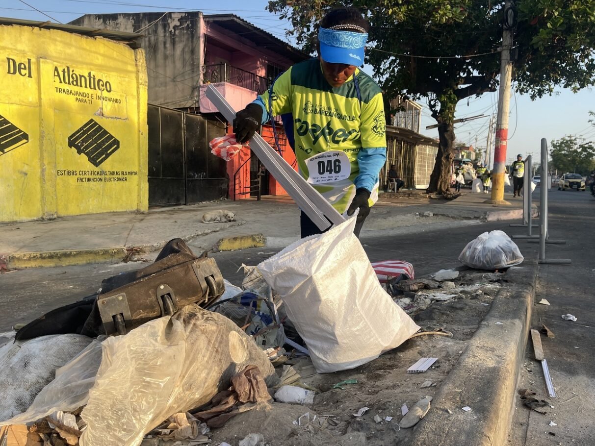 A las carreras: con el Día de la Mujer y el cuidado ambiental en Rebolo