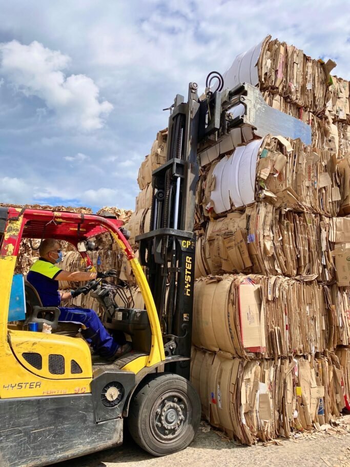 Smurfit Westrock reutiliza más de 14 millones de toneladas de fibra recuperadas al año