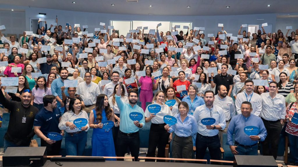 Fortalecen 191 unidades productivas de emprendedores samarios