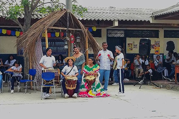 La IEDI Bellavista de Santa Marta celebra su VIII Encuentro de Saberes Ancestrales