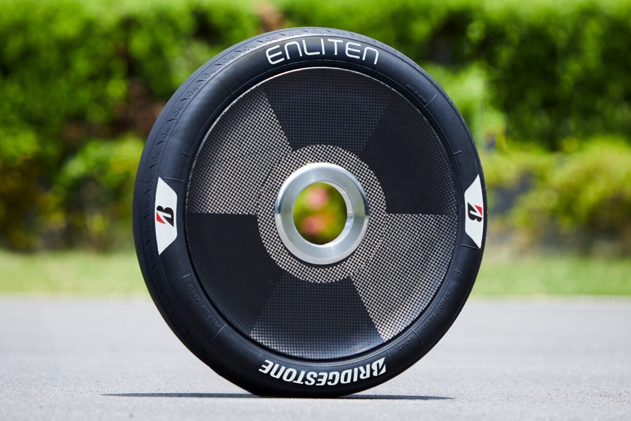 Llantas Enliten para el Bridgestone World Solar Challenge 2025