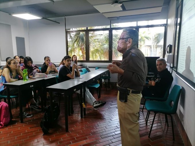 Enrique Saquisela Pacheco: una lágrima para el más serio libretista del humor