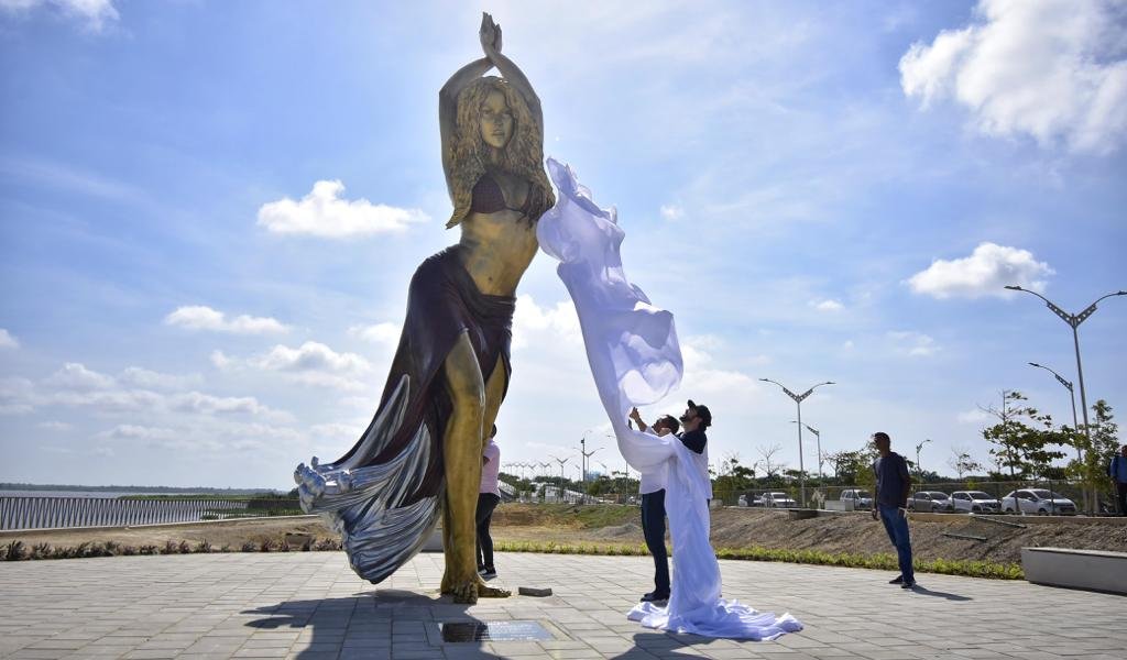 Sofía Vergara también tendrá estatua en el Malecón, al lado de la de Shakira