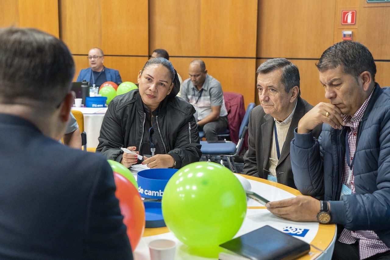 Findeter abre nuevos cupos para formar a gobernantes y sus equipos