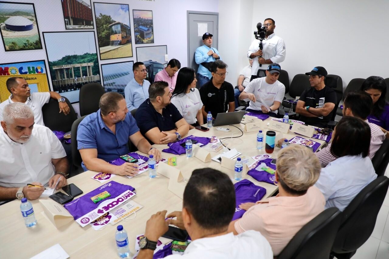 Con la promesa de modernizar servicio de taxis, Alcaldía deroga pico y placa en Barranquilla