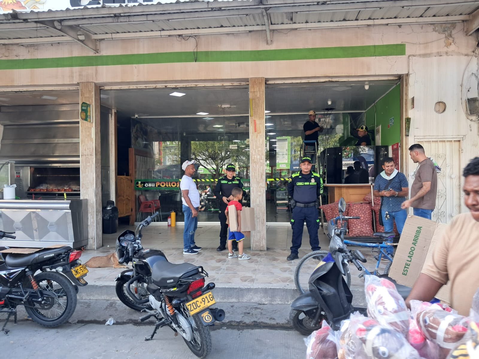 Militares y Grupo Élite de la Policía custodian zona comercial de Fundación