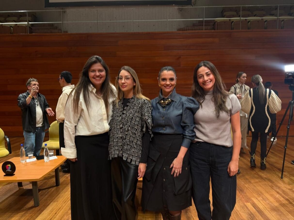 Foro Moda & Memoria: no solo se diseña y se consume, la moda también se narra
