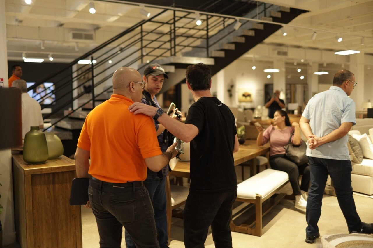 Ashley Furniture abre su primera tienda en Barranquilla con más de 10.000 productos disponibles