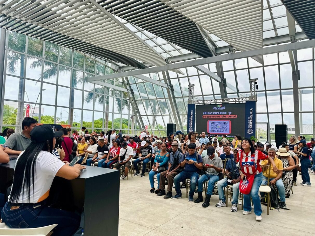 Barranquilla acompaña a pequeños empresarios para apoyar su formalización