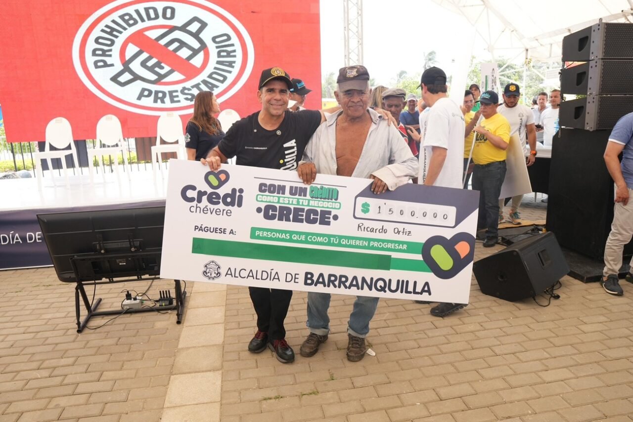 Barranquilla acompaña a pequeños empresarios para apoyar su formalización