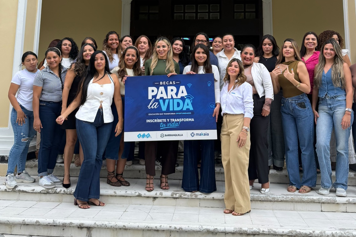 Las mujeres se capacitan en tecnología.