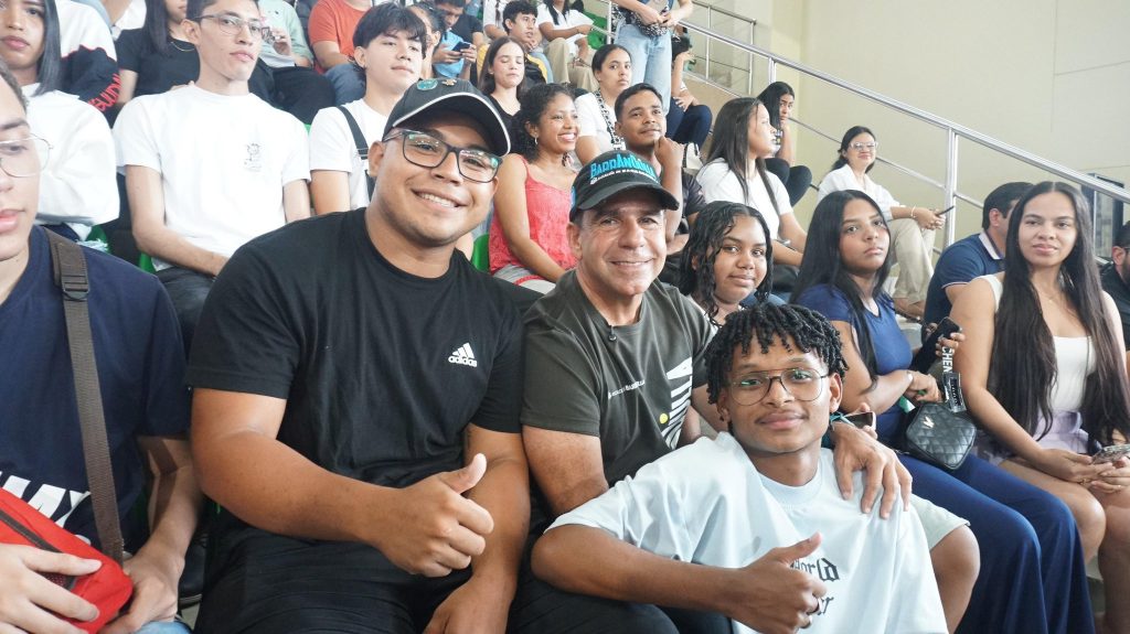Apoyo económico a 600 estudiantes de la IUB en Barranquilla