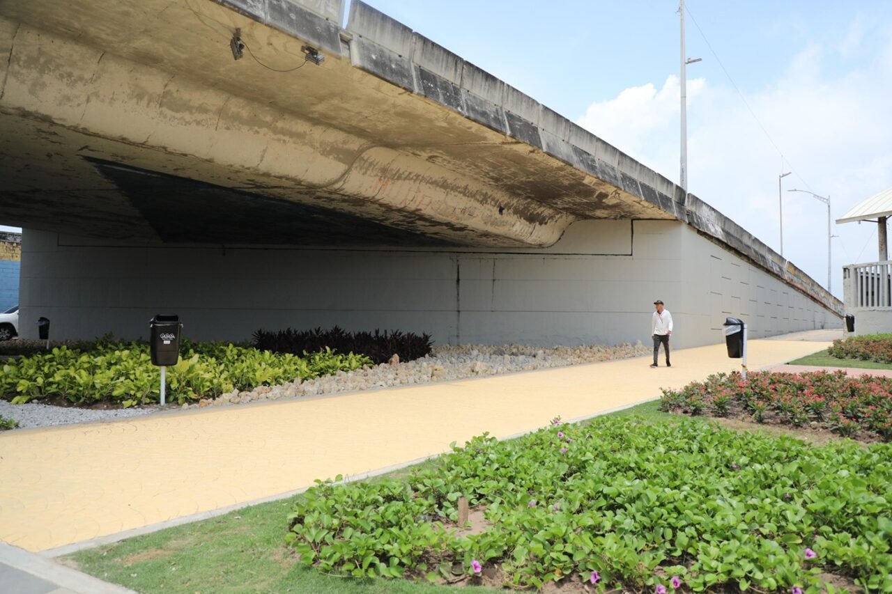 Alcaldía de Barranquilla recuperó el sector de puente Bolívar, en la Cordialidad