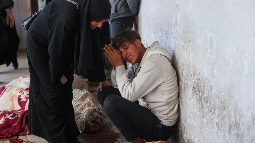 Vuelve a correr sangre en Gaza, acabó la tregua: más de 400 muertos al reanudar Israel sus bombardeos en la franja