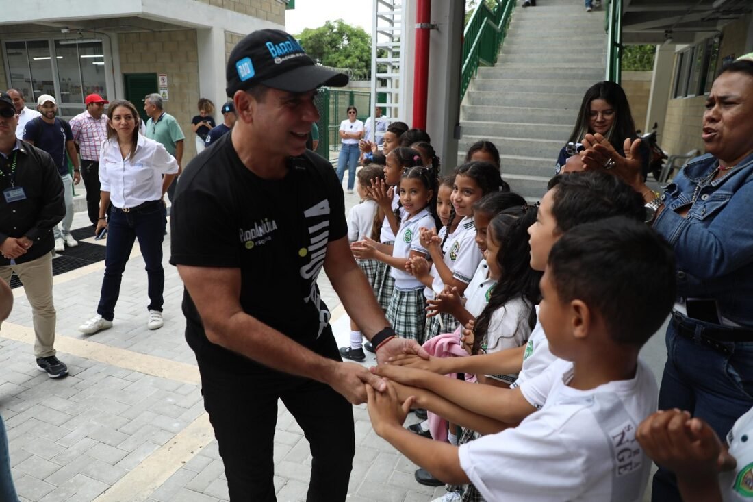 “¡Hemos tenido un año de transformación educativa para Barranquilla! : alcalde Char