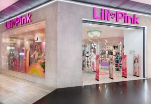 Lili Beauty es la marca de belleza y bienestar del ecosistema Lili Pink, especializada en maquillaje, cuidado facial, cuidado corporal, fragancias y accesorios de belleza.