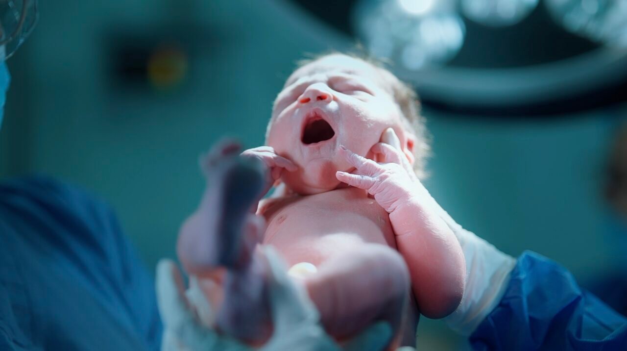 La Clínica Foscal, de Santander, no detiene la atención materno-infantil