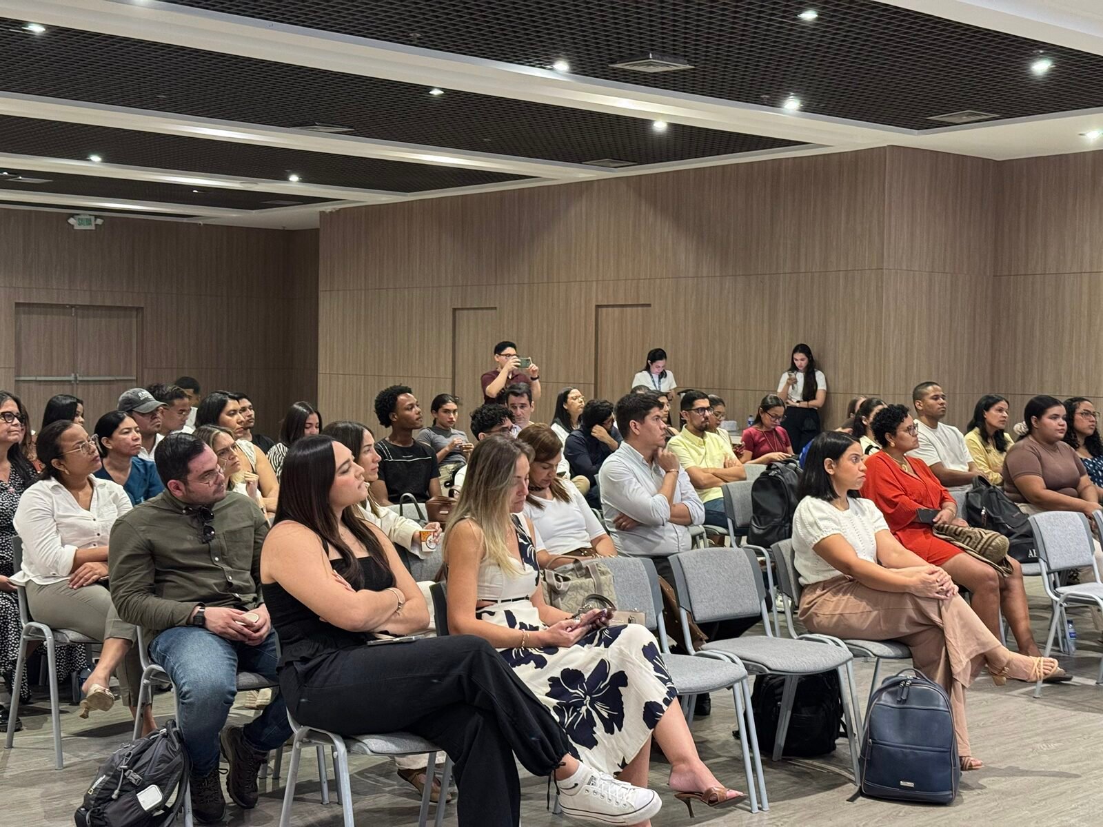 175.231 jóvenes están desconectados de oportunidades educativas y laborales en el Área Metropolitana de Barranquilla