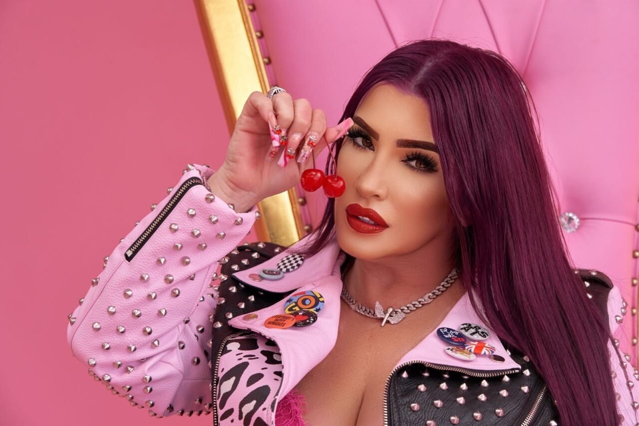 Mayte presenta su nuevo sencillo “Perry”