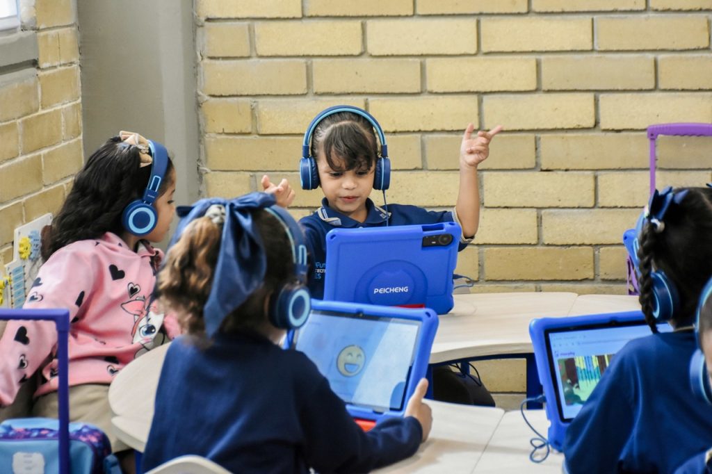 El aprendizaje del inglés es fundamental.