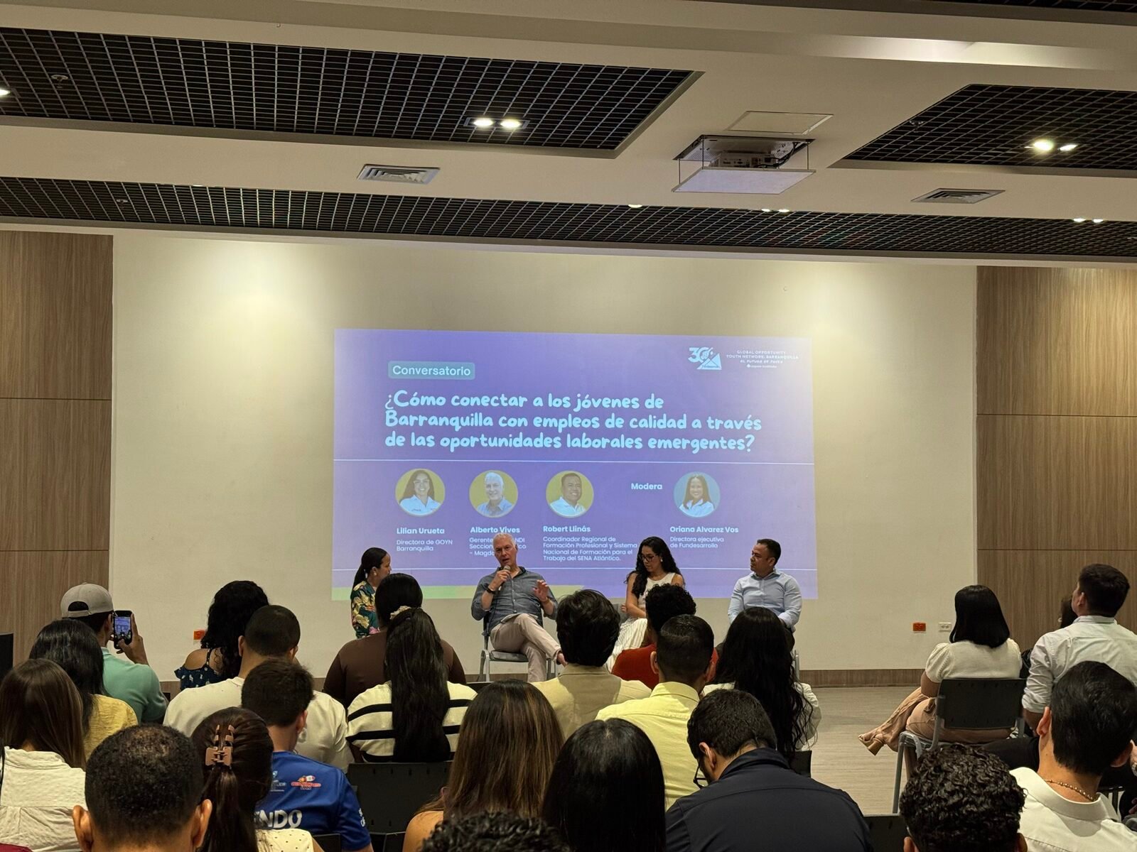 175.231 jóvenes están desconectados de oportunidades educativas y laborales en el Área Metropolitana de Barranquilla