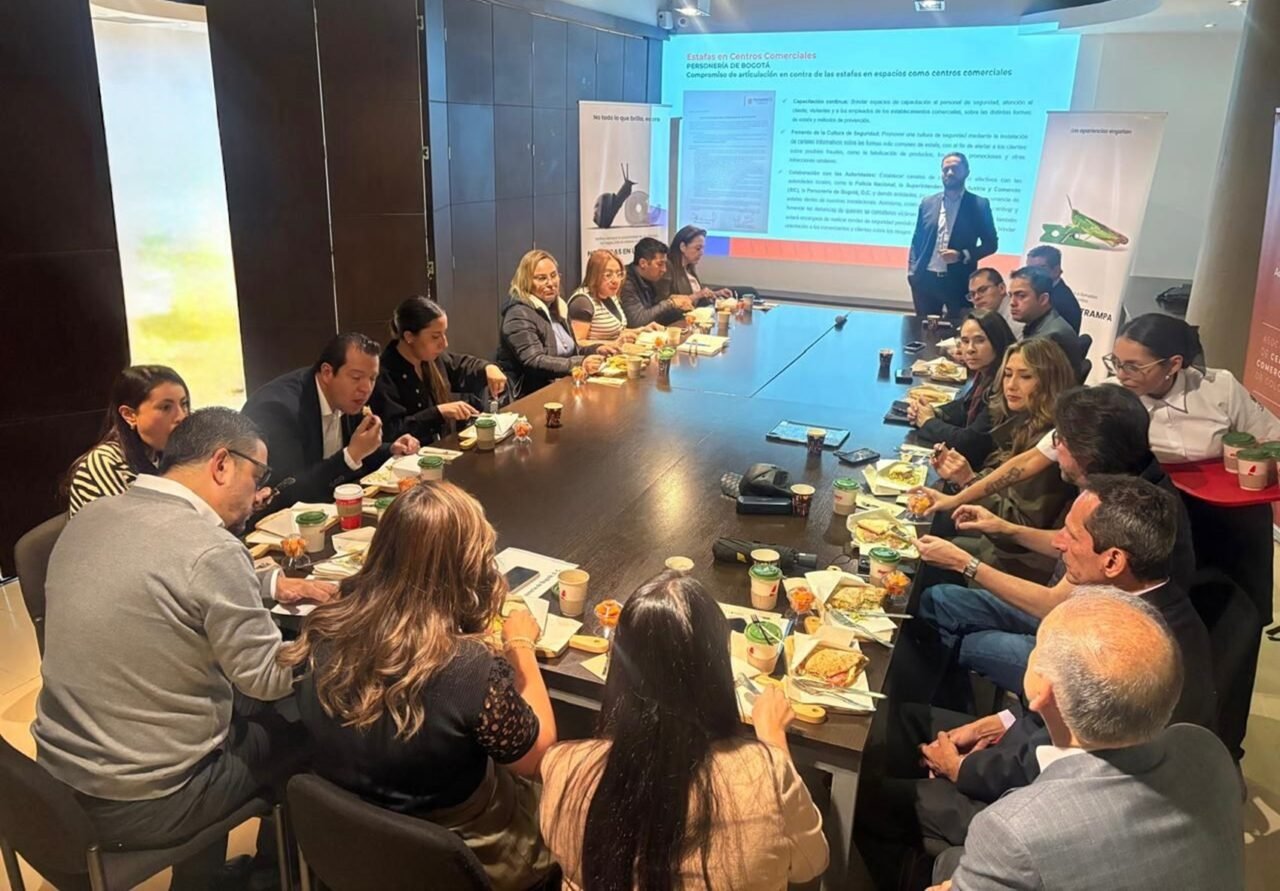 Sector comercial firma pacto para prevenir el delito de estafa en Bogotá