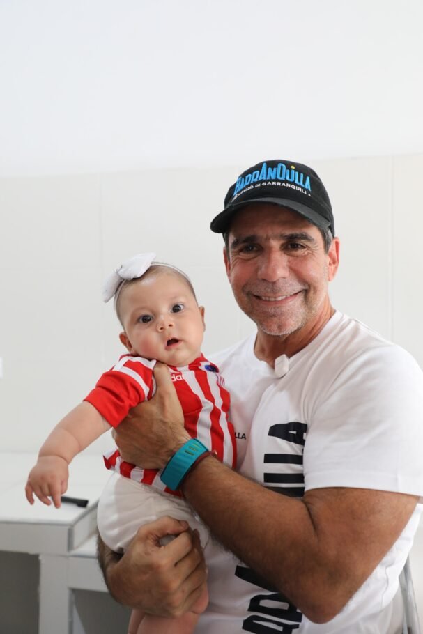 Premio Gobernantes Comprometidos con la Niñez y la Adolescencia 2025 al alcalde Alejandro Char