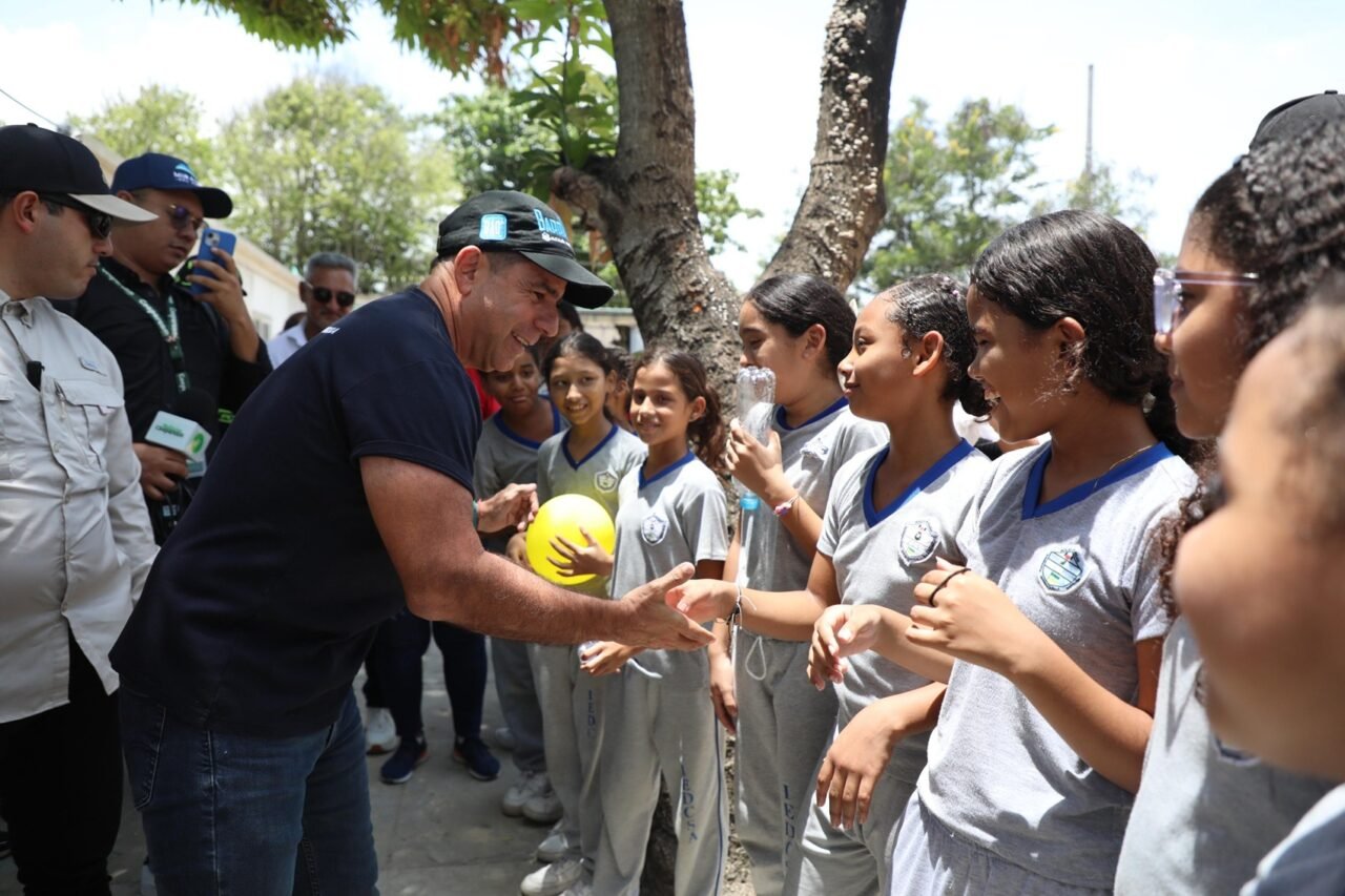 Con inversión de $20 mil millones, barrio 7 de abril tendrá nuevo colegio: alcalde Char