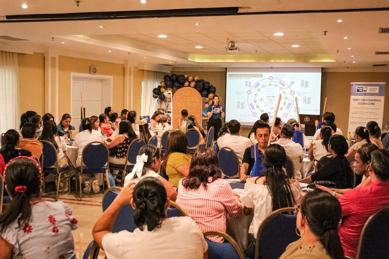 Barranquilla se abre a la innovación educativa: más de 100 docentes se forman para transformar sus aulas