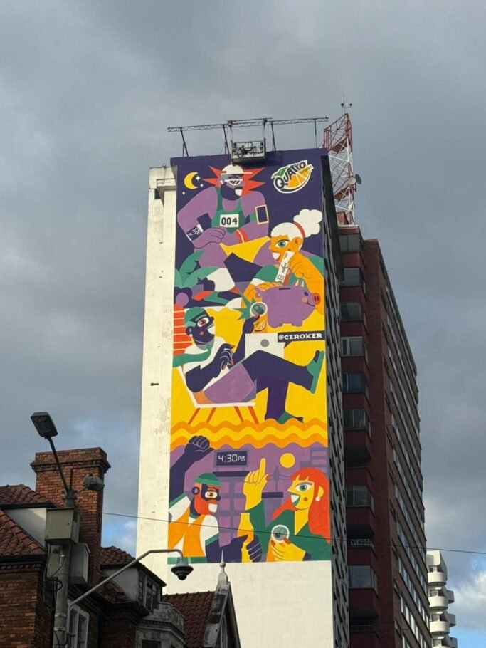 QuAtro cumple 30 años: arte urbano, humor y conversación digital para celebrar