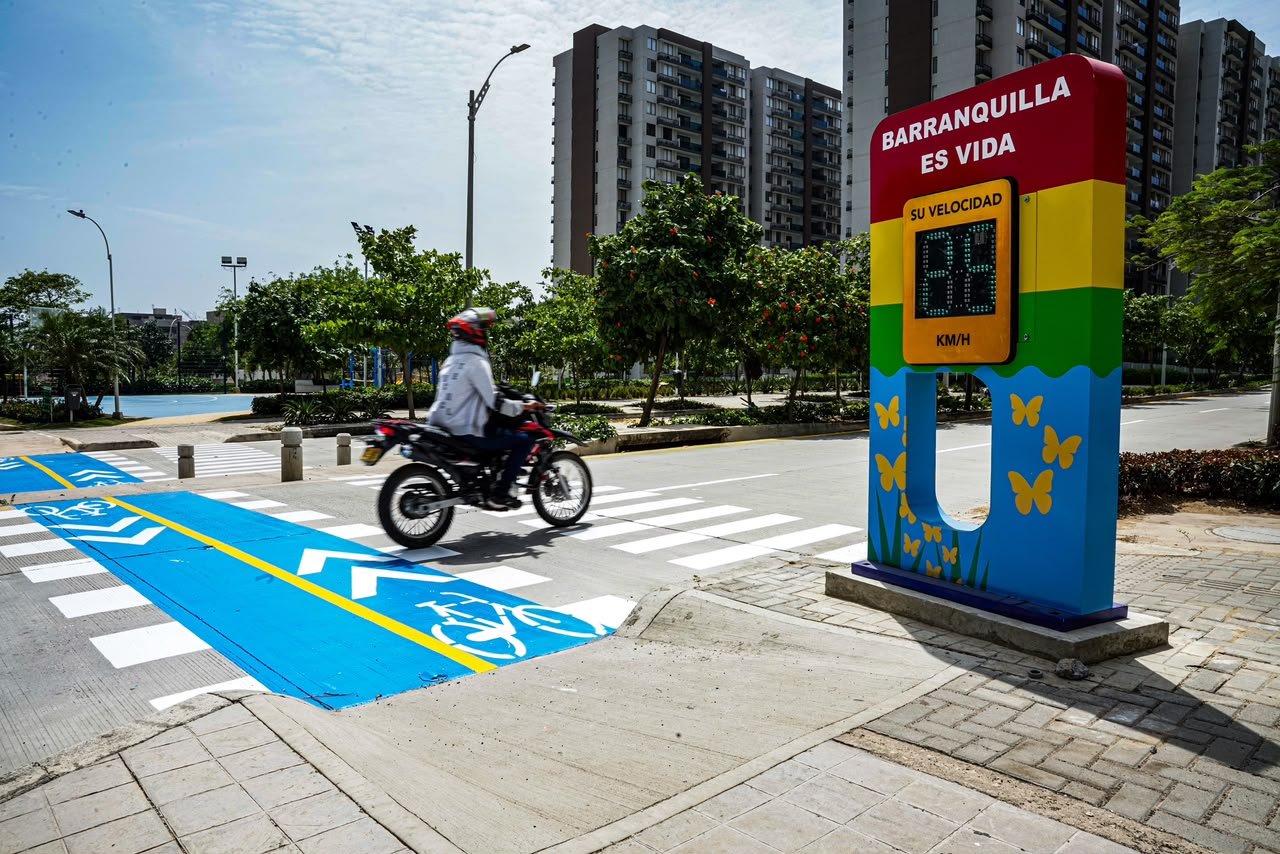 Alcaldía de Barranquilla refuerza la movilidad segura en corredor de alto tráfico 