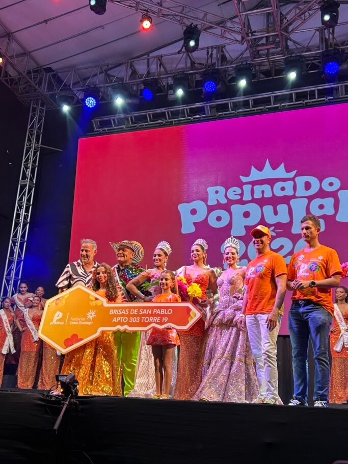 Gicel Vega Castro, nueva Reina del Carnaval Popular de Barranquilla,  cumple su sueño de tener vivienda propia