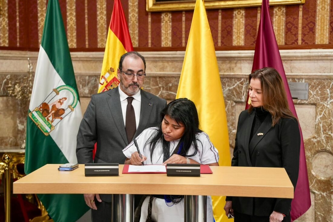 Santa Marta y Sevilla fortalecen lazos históricos con la firma del hermanamiento oficial
