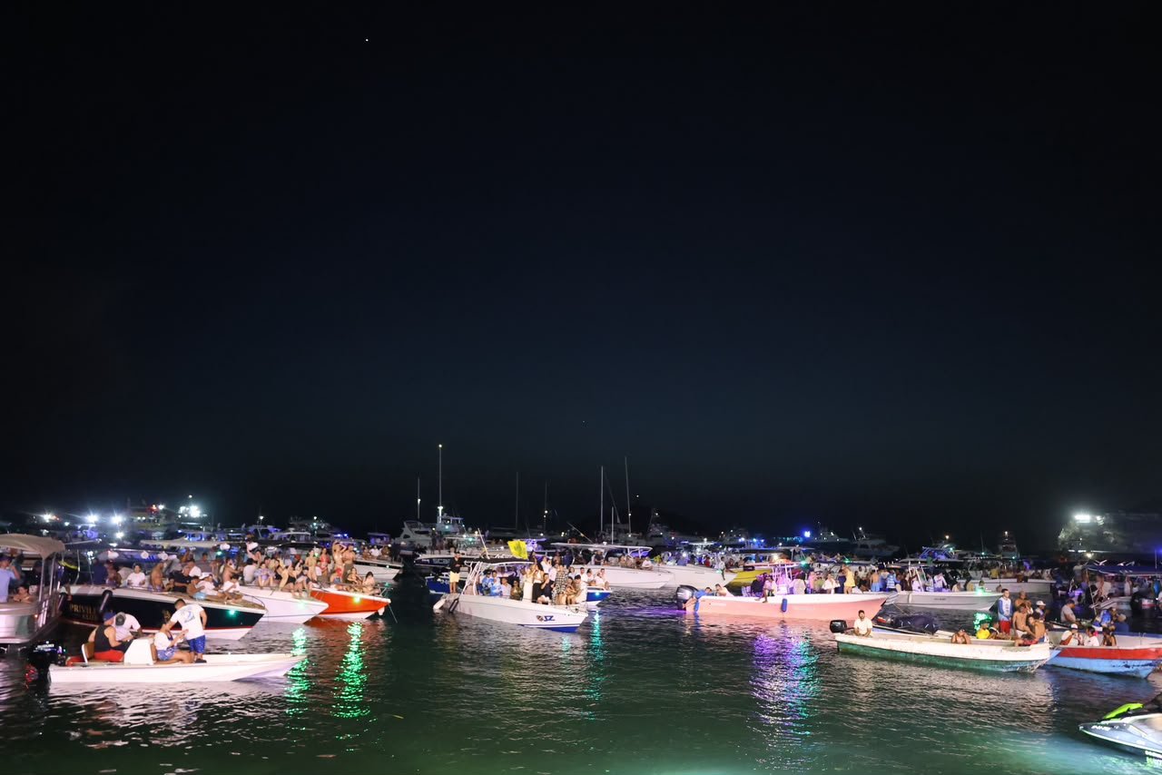 Fiesta del Mar: desborde de alegría durante el concierto de Balleneras en la Bahía de Santa Marta