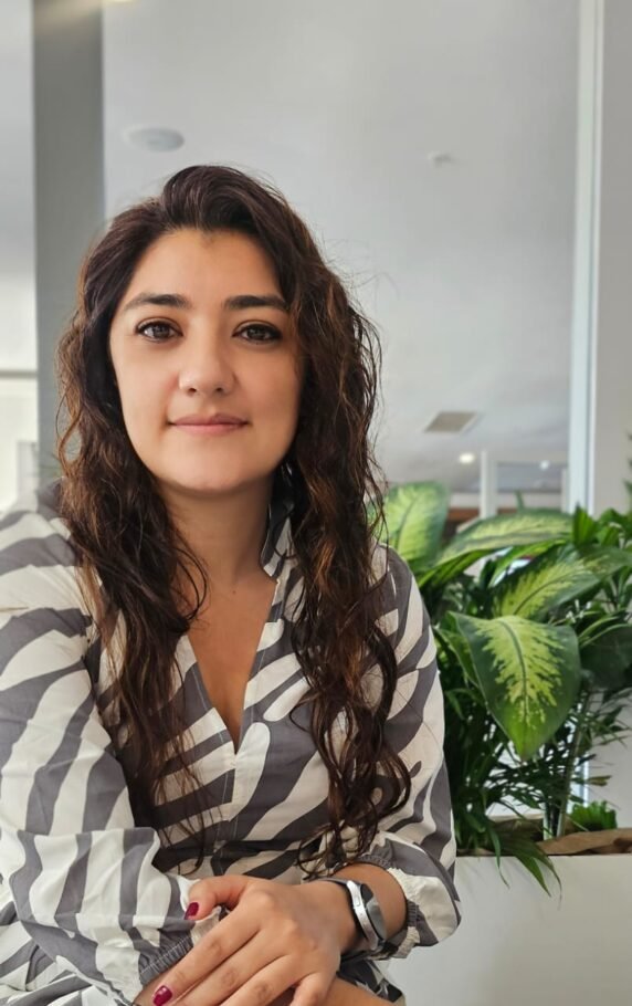 Equidad de género en el trabajo: avances y retos en la economía latinoamericana