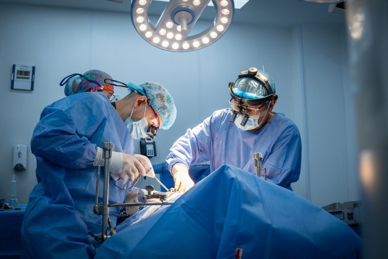 Colombia logra avances en la formación de cirujanos hepatopancreatobiliares