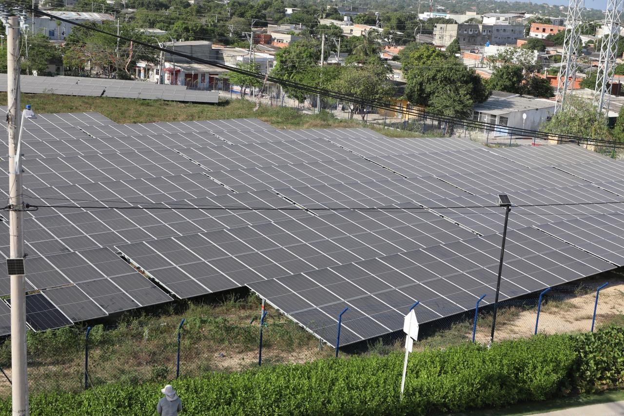 En Las Gardenias funciona la primera comunidad energética de Barranquilla