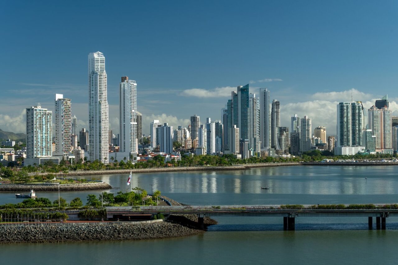 Panamá proyecta un crecimiento del 10% en el sector turístico para 2025